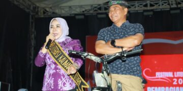 Dihibur Artis Ibukota, Malam Puncak Festival Literasi Kaltara di Pulau Sebatik Berlangsung Meriah