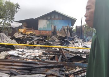 7 Rumah Habis Terbakar Di RT 2 Karang Anyar Pantai