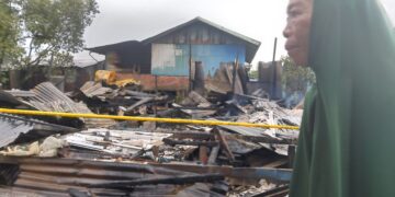 7 Rumah Habis Terbakar Di RT 2 Karang Anyar Pantai