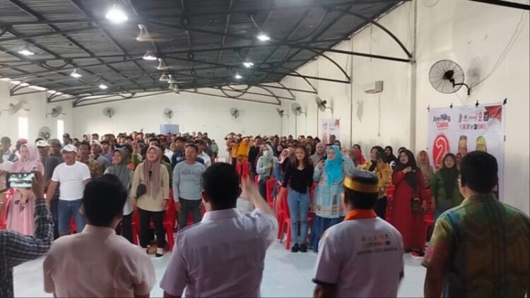 Dimudahkan Menuntut Ilmu Diluar Kaltara, Masyarakat Sebatik Berterimakasih Kepada Zainal Paliwang