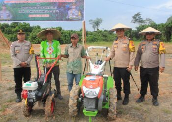 Dukung Program Kerja 100 Hari Presiden Prabowo, Polres dan Dinas Pertanian KTT Salurkan Bantuan Bibit dan Peralatan Pertanian