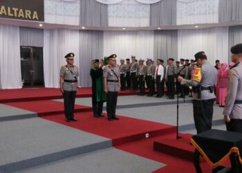 Kapolda Kaltara Irjen Pol. Hary Sudwijanto, S.I.K.,M.Si Pimpin Upacara Serah Terima Jabatan Wakapolda Kaltara