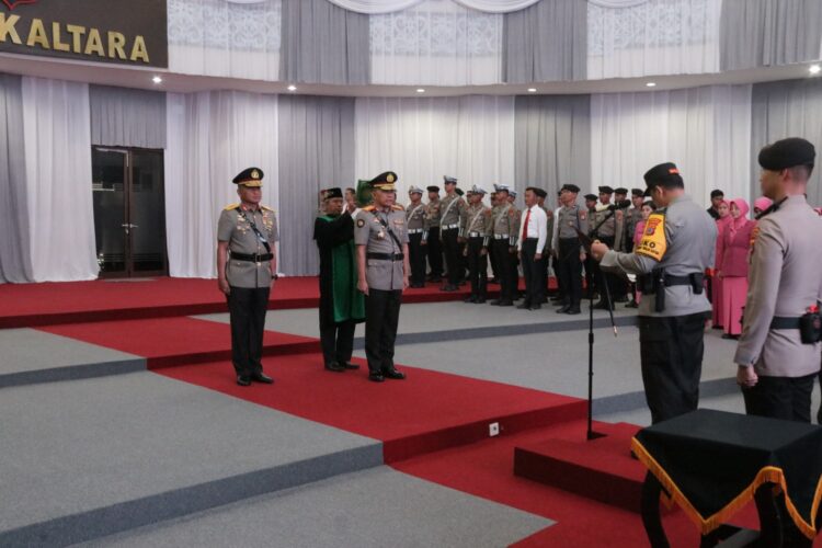 Kapolda Kaltara Irjen Pol. Hary Sudwijanto, S.I.K.,M.Si Pimpin Upacara Serah Terima Jabatan Wakapolda Kaltara