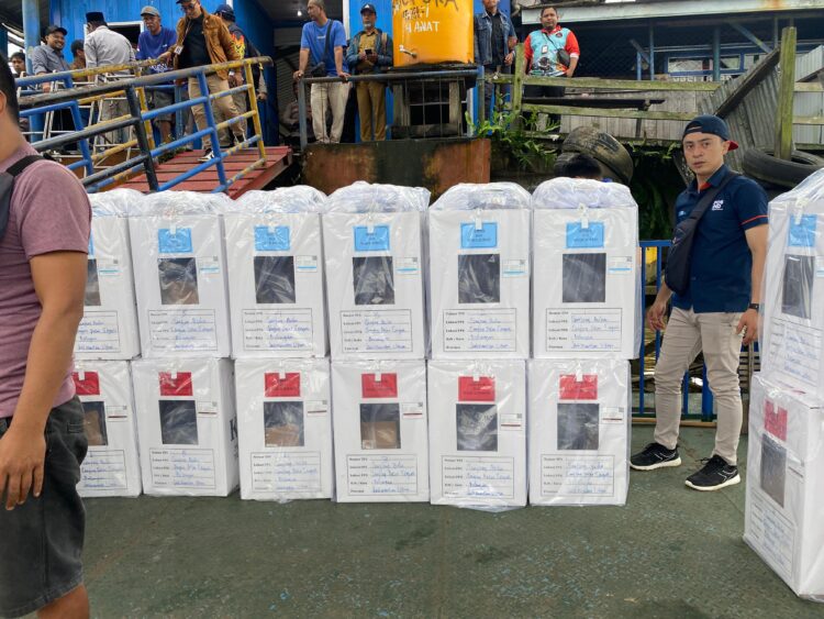 Polda Kaltara Laksanakan Pengamanan dan Pengawalan Pendistribusian Logistik Pilkada Serentak 2024 Dalam Rangka Pilkada Aman Dan Damai