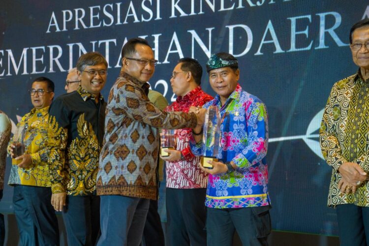 Lagi! Gubernur Zainal Sukses Raih Penghargaan AKPD 2024