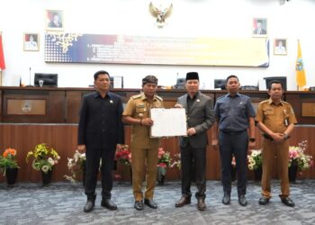 3 Ranperda dan Propemperda Tahun 2025 Disepakati Gubernur dan DPRD Kaltara