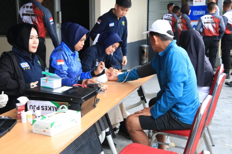 Kapolda Kaltara Gelar Olahraga Bersama Dengan Masyarakat di Arena Car Free Day Tanjung Selor