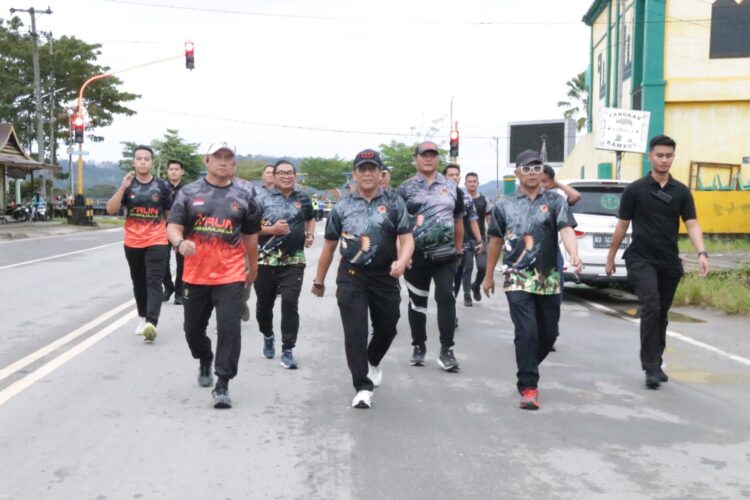 Peringati HUT ke-5 Korem 092/Maharajalila, Kapolda Kaltara Tak Ketinggalan Ambil Bagian di Maharajalila Run