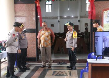 Pastikan Misa Natal Aman dan Khidmat, Kapolda Tinjau Langsung Pengamanan Gereja
