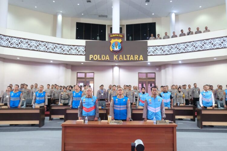 Kedepankan Prinsip BETAH, Laksanakan Penandatanganan Pakta Integritas Panitia dan Peserta Seleksi Pendidikan  di Polda Kaltara