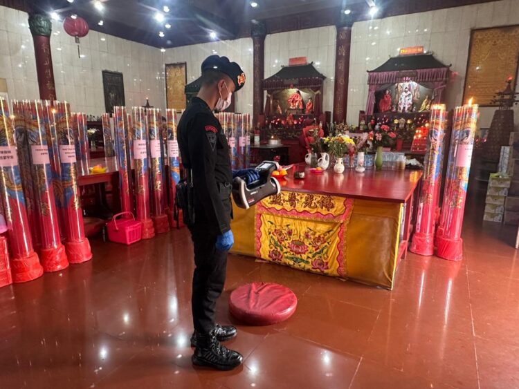 Pastikan Kemanan Ibadah Imlek, Datasemen Gegana SATBRIMOB Polda Kaltara Laksanan Sterilisasi Tempat Ibadah