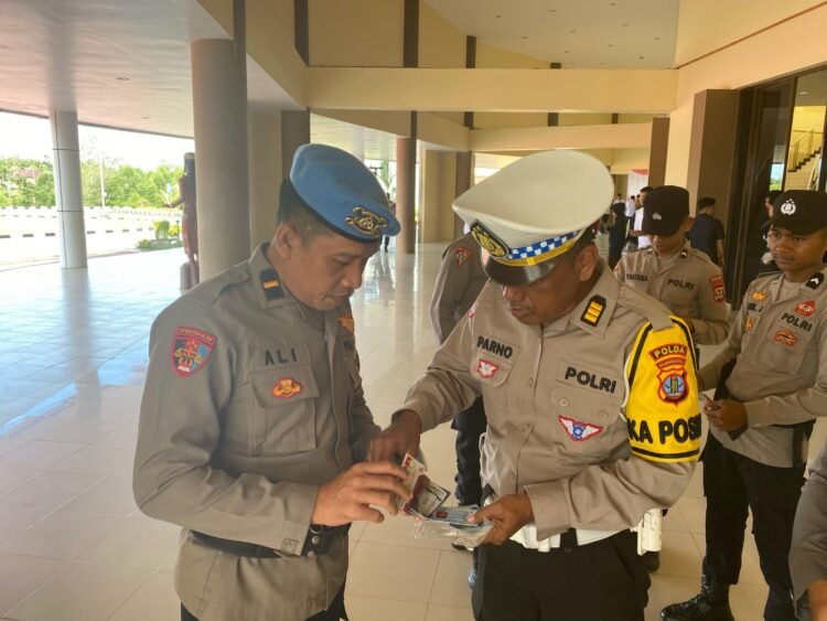 Subsatgas Propam Melaksanakan Pengecekan Kelengkapan Berkendara Personil “Ops Keselamatan Kayan 2025”