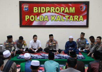 Bidpropam Polda Kaltara Gelar Doa Malam Nifsu Sya’ban Bersama Anak – Anak Pondok Pesantren Nurul Mujhadah NW. Tanjung Selor