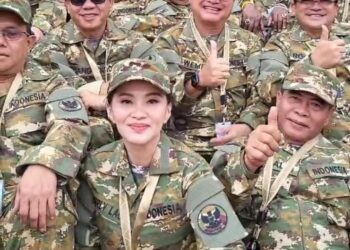 Kenakan Seragam Komcad, Gubernur Zainal Ikuti Retreat Kepala Daerah di Akmil Magelang