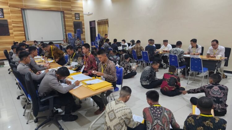 418 Calon Anggota Polri Ikuti Pemeriksaan Administrasi Awal Calon Taruna/I Akpol, Bintara dan Tamtama di Polresta Bulungan