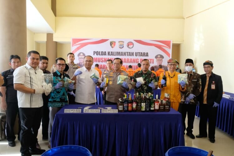 Polda Kaltara Musnakan Miras dan Narkotika, Harap Masyarakat Bekerjasmama Untuk mencegah Peradarannya