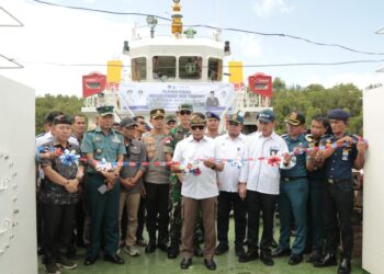 Gubernur Zainal Resmikan Pelayaran Perdana KM. Gandha Nusantara 05, Pacu Pertumbuhan Ekonomi Daerah
