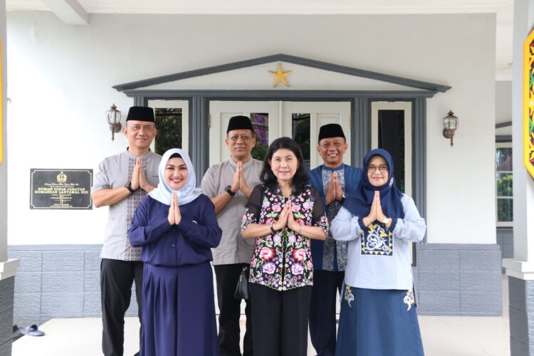 Hari Kedua Lebaran, Kapolda Kaltara Laksanakan Silaturahmi Halal Bihalal Bersama Unsur TNI dan Pemerintah di Tarakan