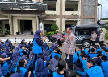 Direktorat Binmas Polda Kaltara Bekali Siswa SMPN 01 Tanjung Selor Pengetahuan Bahaya Judi Online