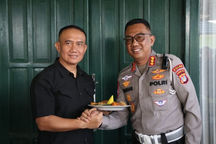 Personel Polda Ramai-Ramai “Geruduk” Rumdis Danrem 092/Maharajalila?