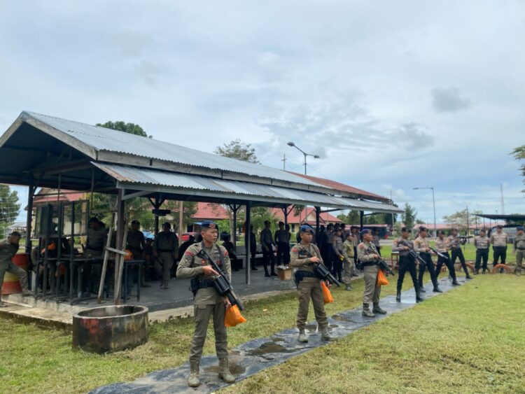 Personel Gabungan Polda Kaltara dan Polresta Bulungan Tingkatkan Kompetensi Penembakan Gas Air Mata melalui Sertifikasi