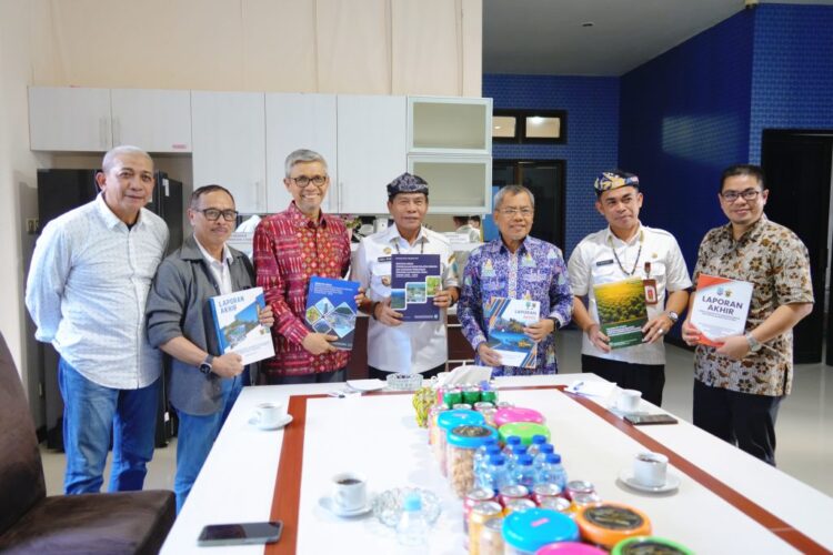 Evaluasi Program Bersama Pemprov Dan Unhas, Gubernur Zainal Komitmen Wujudkan Kemajuan Daerah