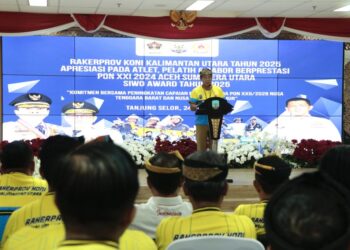 Gubernur Serahkan Bonus Atlet Peraih Medali PON XXI Aceh-Sumut