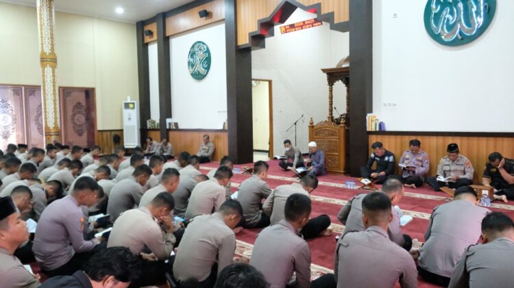Binrohtal Rutin Tingkatkan Iman Dan Taqwa Personel Polda Kaltara