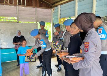 Bakti Sosial Bidpropam Polda Kaltara, Semangat Baru Bagi Pondok Belajar Punan Pesisir