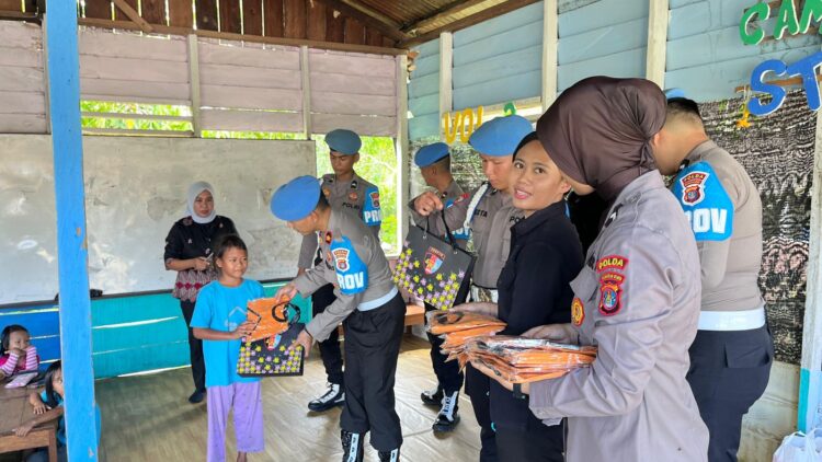 Bakti Sosial Bidpropam Polda Kaltara, Semangat Baru Bagi Pondok Belajar Punan Pesisir