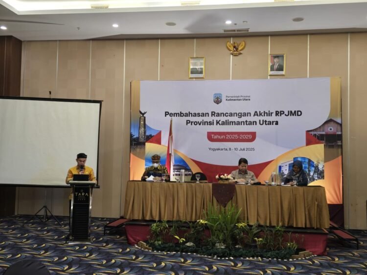 Pj. Sekprov Tekankan Kolaborasi Bersama Pembahasan Rancangan Akhir RPJMD Kaltara 2025-2029