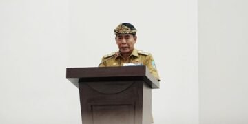 Gubernur Zainal Sampaikan Jawaban Atas Pemandangan Umum Fraksi DPRD Terhadap Ranperda 2024