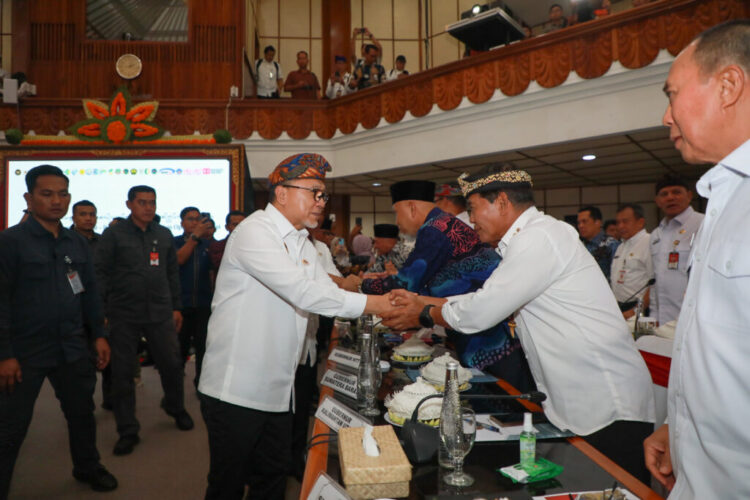 Gubernur Hadiri Rapat Konsolidasi Nasional Koperasi Merah Putih di Bali