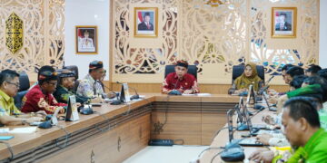 Pimpin Rapat Monev SPPG, Pj. Sekprov Rampungkan Usulan Lokasi Strategis