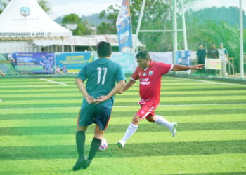 Buka Turnamen Mini Soccer Antar OPD, Gubernur Pesan Jaga Kebersamaan dan Semangat Sportivitas