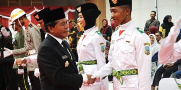 Gubernur Kukuhkan 38 Petugas Paskibraka Provinsi Kaltara 2025