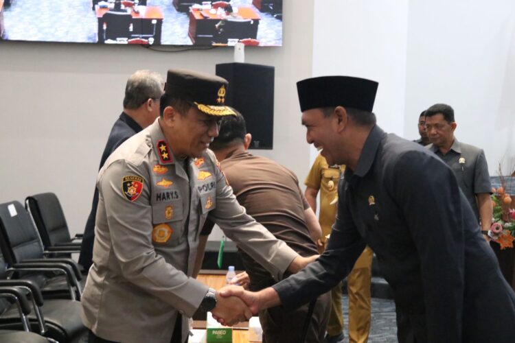 Kapolda Kaltara Hadiri Sidang Paripurna DPRD, Wujud Sinergitas Polda Kaltara Dengan Badan Legislatif dan Eksekutif Daerah