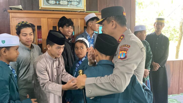 Kapolda Kaltara Gelar Bakti Sosial di Pondok Pesantren Fatimah Az-Zahra Tanjung Selor