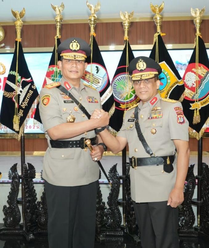 Kapolri Pimpin Sertijab Kapolda Kaltara di Rupatama Mabes Polri