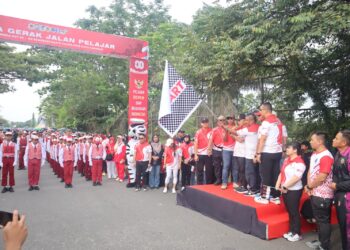 Kapolres Tarakan Apresiasi Antusiasme Masyarakat dalam Lomba Gerak Jalan HUT ke-80 RI