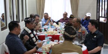 Brigjen Pol. Djati Wiyoto Abadhy, S.I.K, Kapolda Kaltara Baru Disambut Wakopolda di Bandara Juwata Tarakan