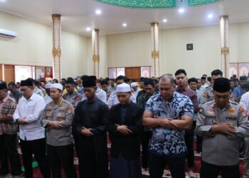 Polda Kalimantan Utara Gelar Sholat Ghoib dan Doa Bersama Untuk Pengemudi Ojol Almarhum Affan Kurniawan