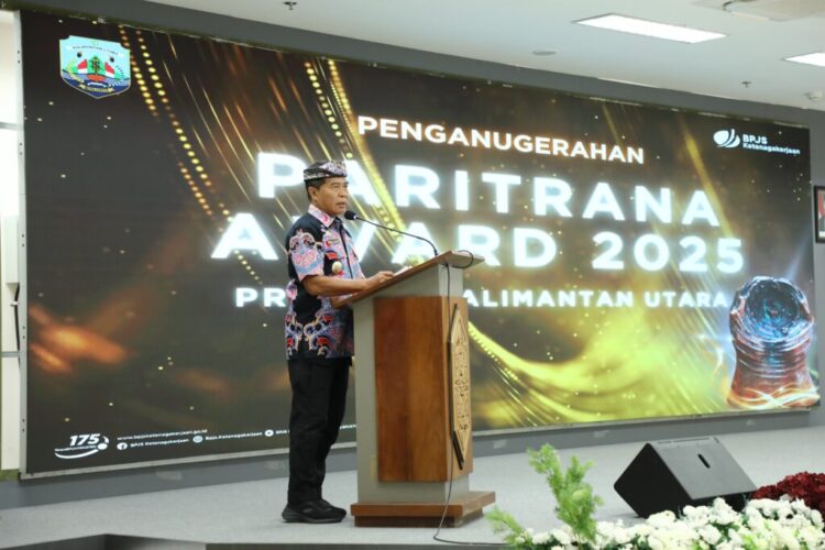 Serahkan Penghargaan Paritrana Award Kaltara 2025, Gubernur Tegaskan Komitmen Perlindungan Ketenagakerjaan