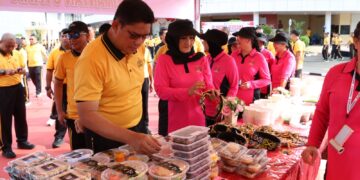 Polwan Polda Kaltara Gelar Olahraga Bersama dan Bazaar UMKM dalam Puncak Peringatan Hari Jadi Polwan ke-77