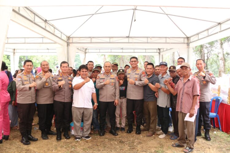 Kapolda Kaltara Melaksanakan Kunjungan ke Pospol KM. 53 Sekaligus Menyapa Masyarakat Desa Metun