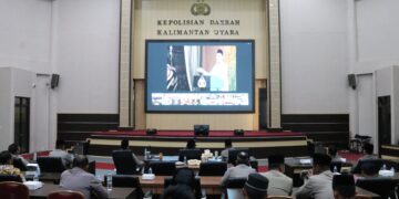 Bersama Ust Abdul Somad, Personel Polda Kaltara Bersama Polres/Ta Jajaran Laksanakan Binrohtal Virtual