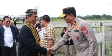 Kapolda Kaltara Sambut Menteri Pertanian di Bandara Juwata Tarakan, Wujud Sinergitas dan Kesiapan Polri