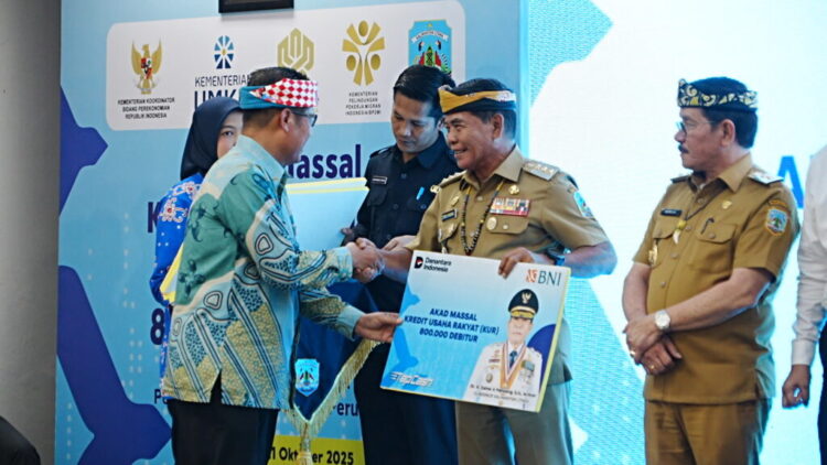 Tingkatkan Pemerataan Ekonomi Masyarakat Kaltara, Gubernur Dukung Akad Masal KUR