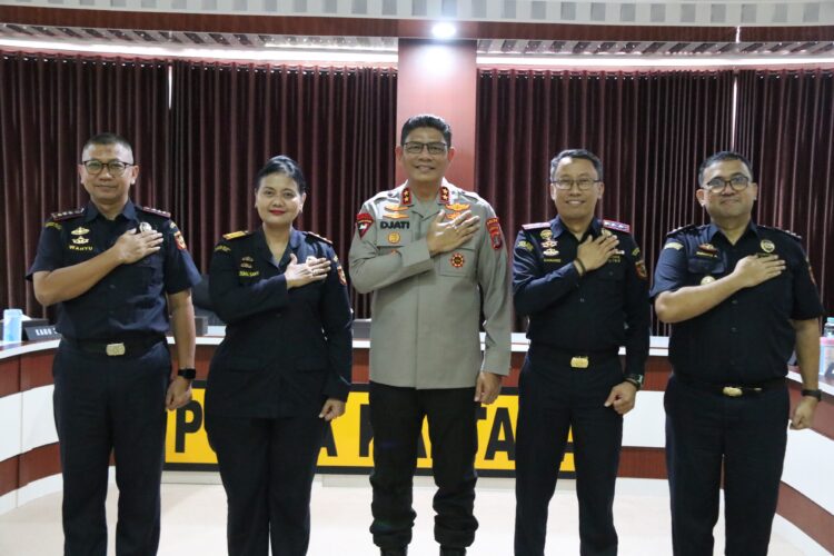 Kapolda Kaltara Terima Kunjungan Kepala Bea & Cukai Kaltimtara