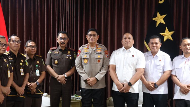 Silaturahmi, Kapolda Kaltara Terima Kunjungan  Kajati Kaltara